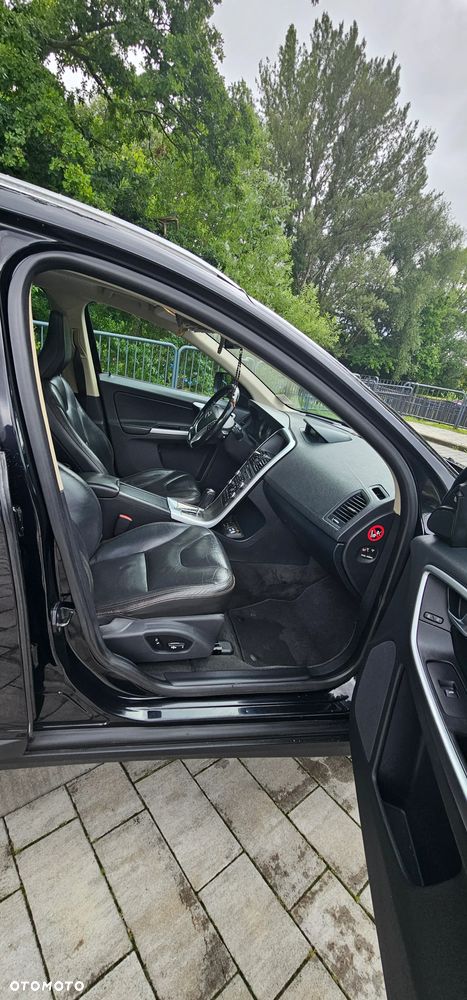 Volvo XC 60 D5 AWD Summum - 8