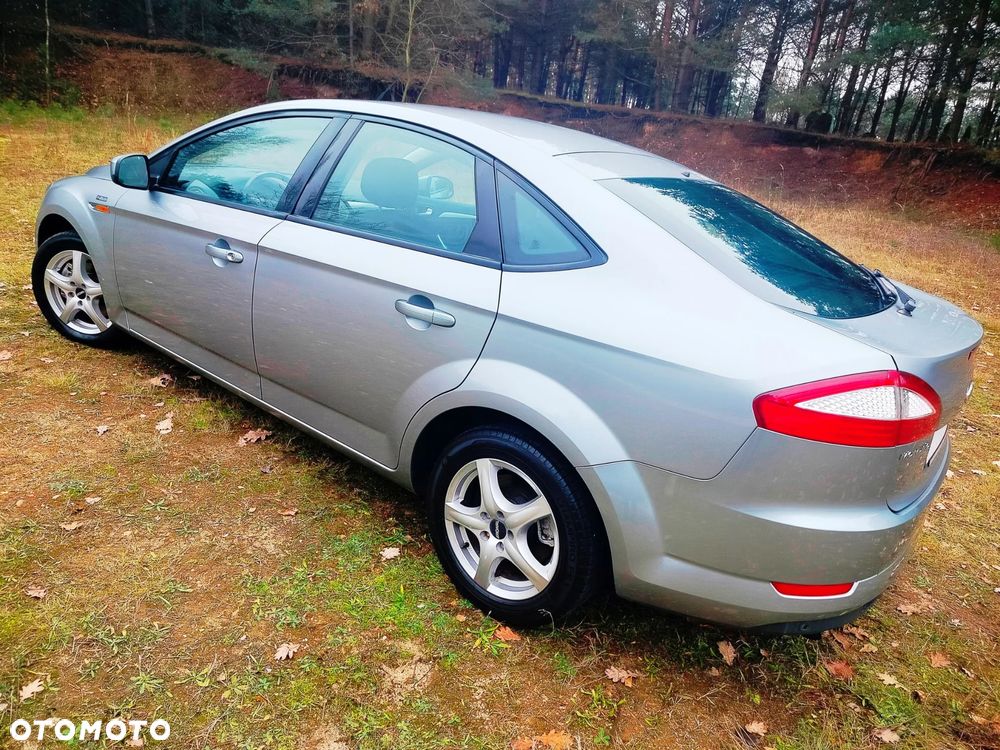 Ford Mondeo 1.6 Ghia X - 9
