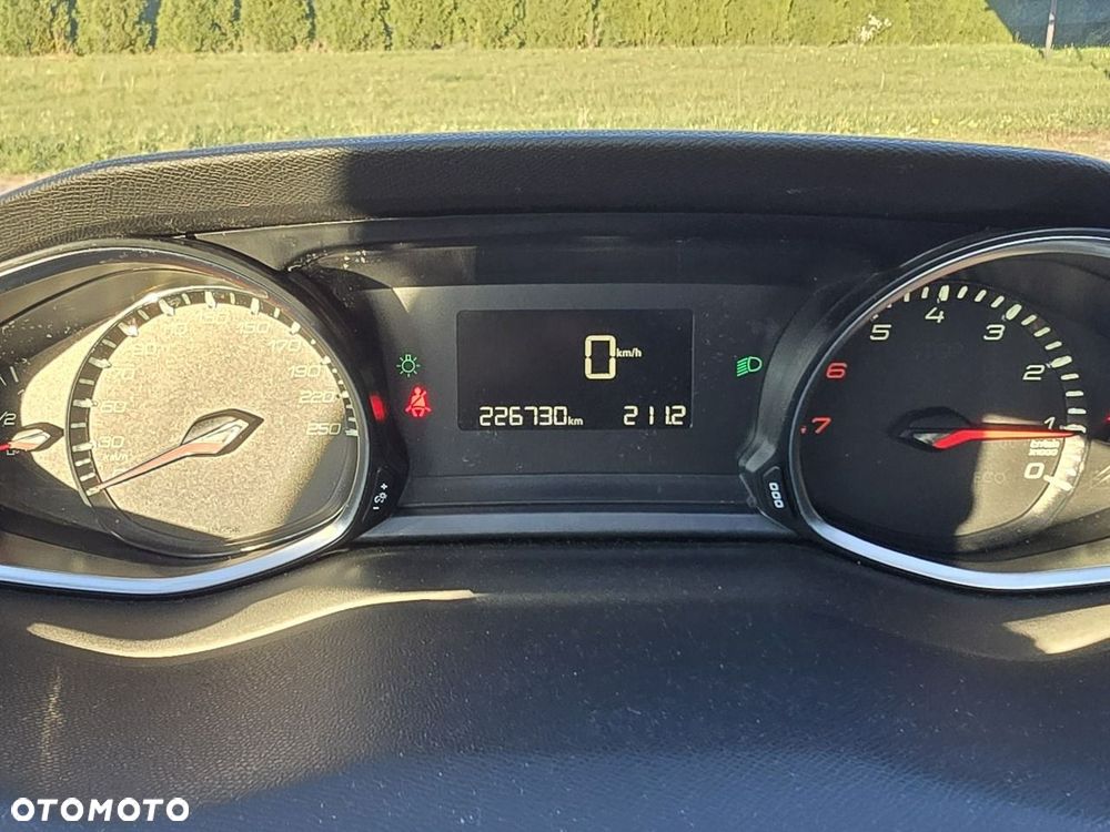 Peugeot 308 - 23