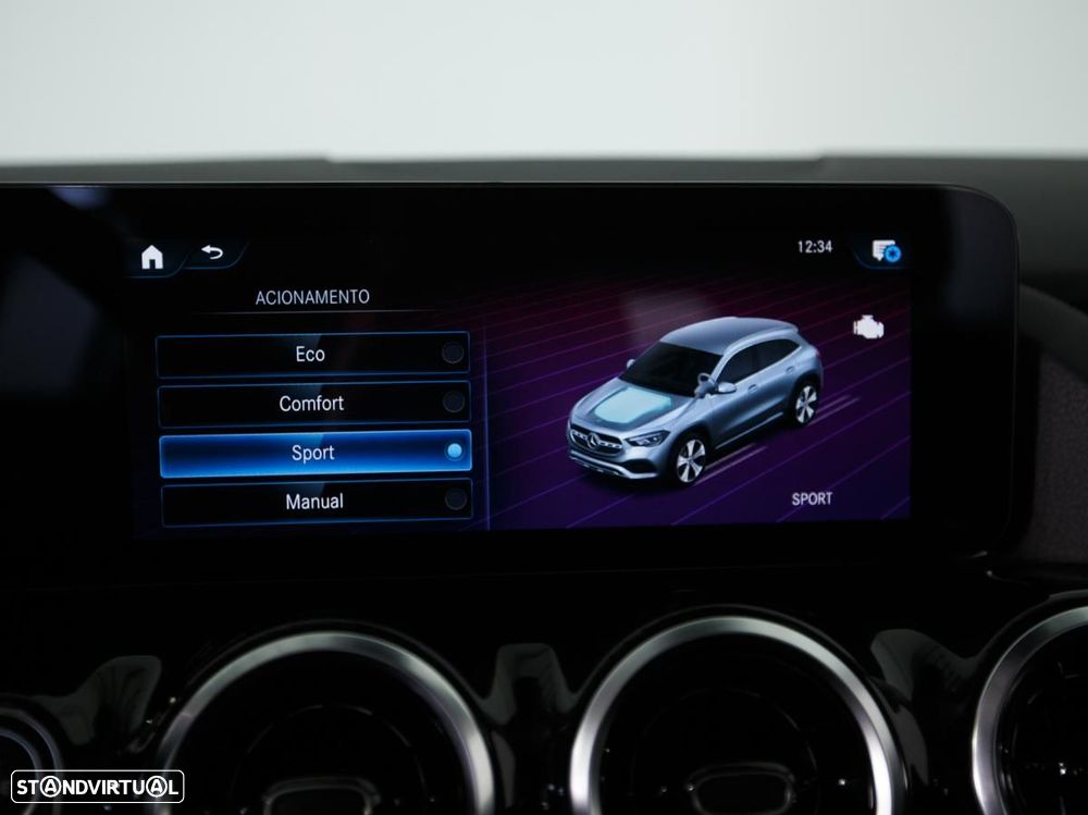 Mercedes-Benz GLA 180 7G-DCT Progressive - 30