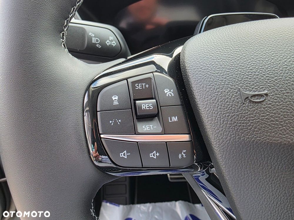 Ford Kuga - 21