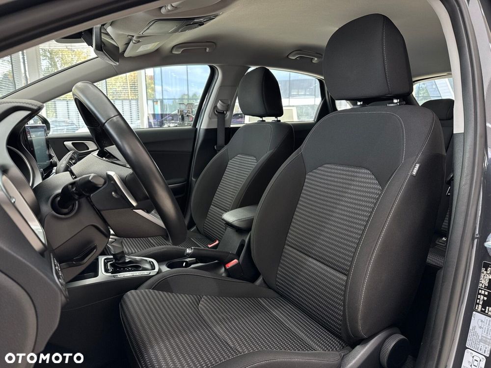 Kia Ceed 1.5 T-GDI M DCT - 10