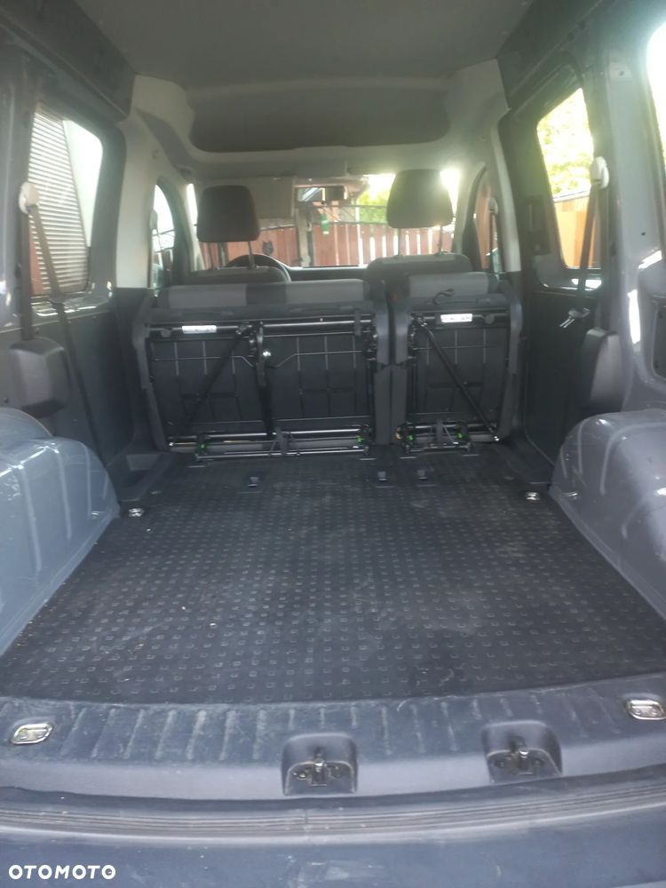 Volkswagen Caddy DSG - 8