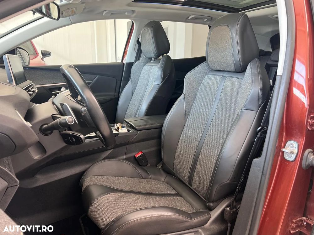 Peugeot 3008 1.6 PureTech Turbo S&S EAT8 Allure - 8