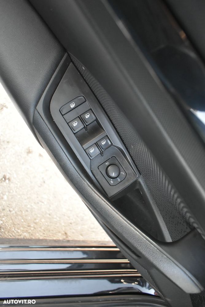 Skoda Octavia 2.0 TDI DSG Ambition - 12