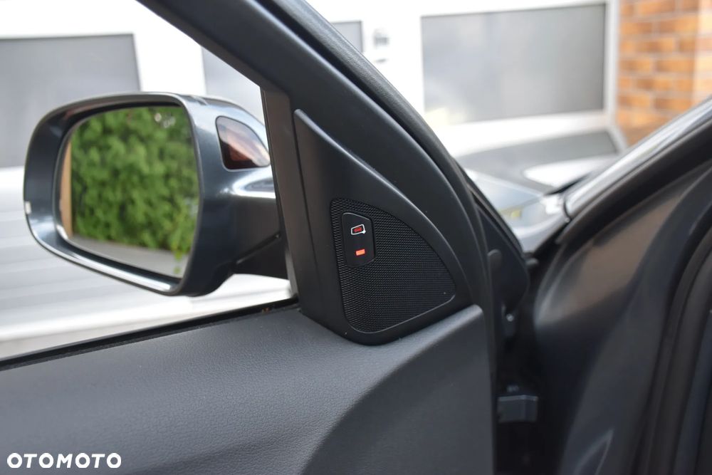 Audi A4 Avant 2.0 TDI DPF multitronic S line Sportpaket - 22