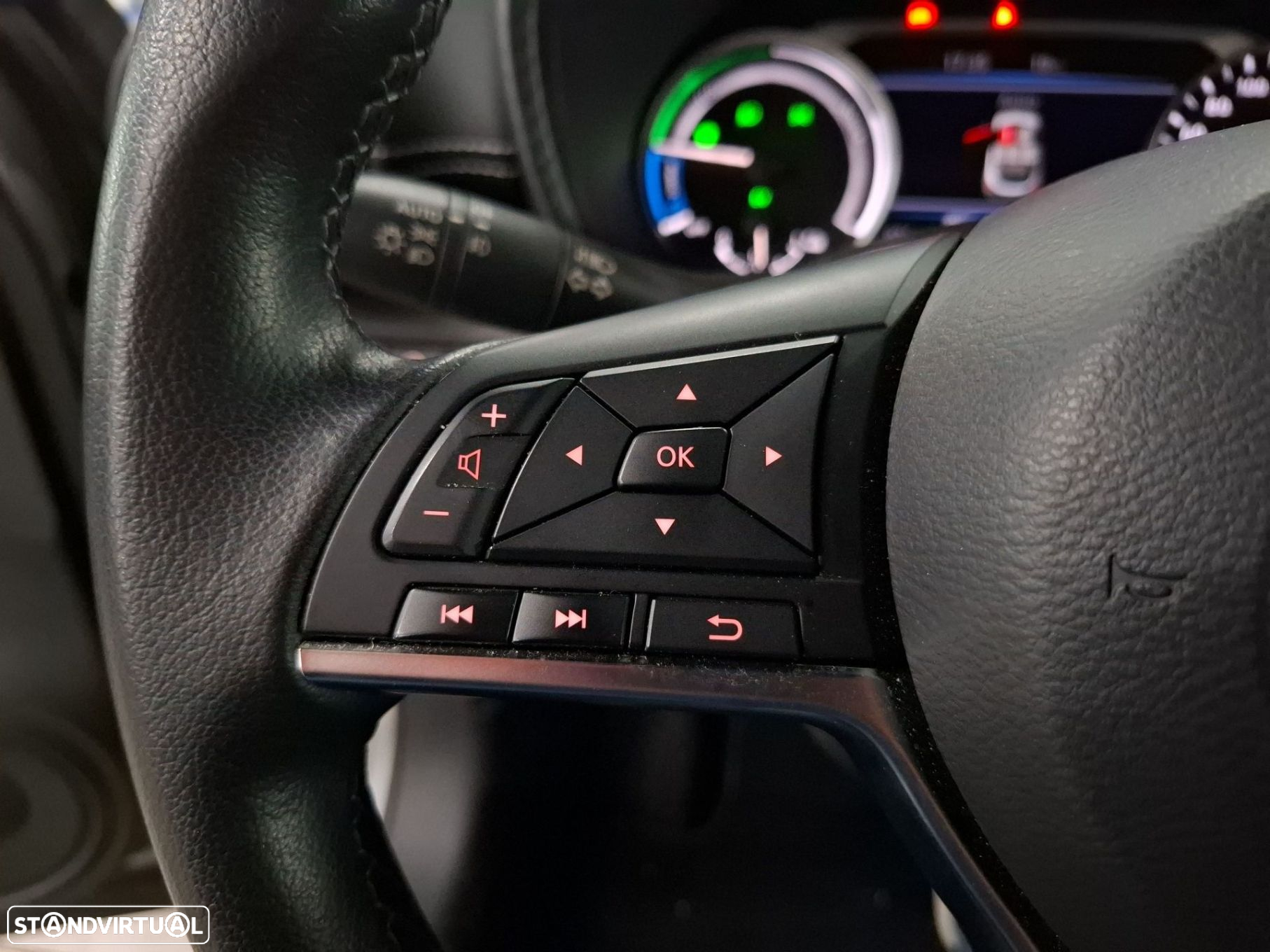 Nissan Juke 1.6 Hybrid Tekna Two Tone - 16