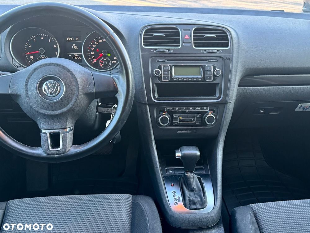 Volkswagen Golf 1.6 DSG Comfortline - 8