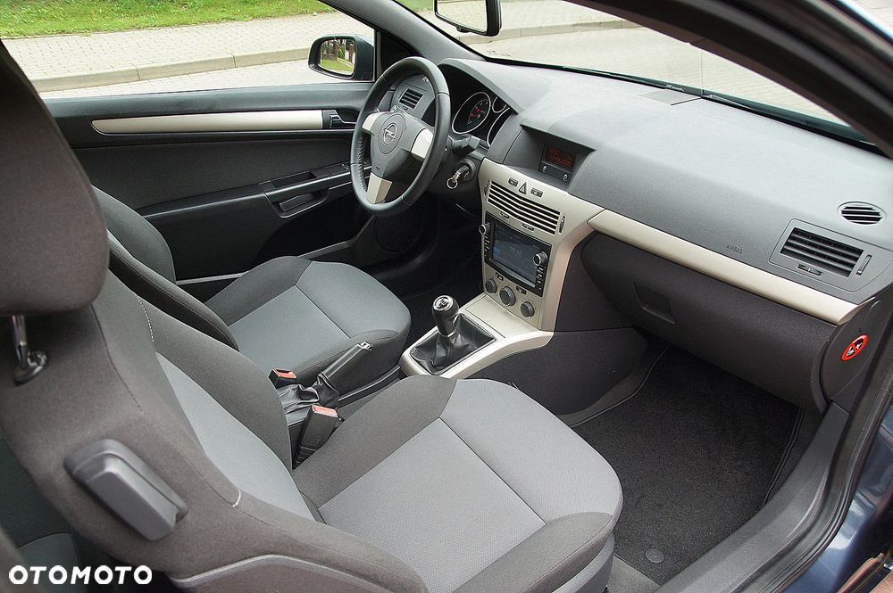 Opel Astra GTC 1.4 Edition - 16