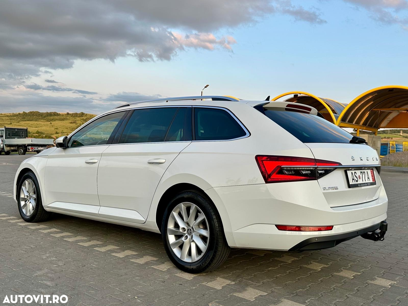 Skoda Superb 2.0 TDI DSG Ambition - 9