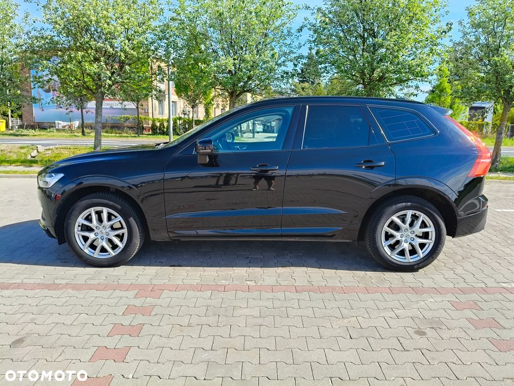 Volvo XC 60 T5 AWD Momentum - 2