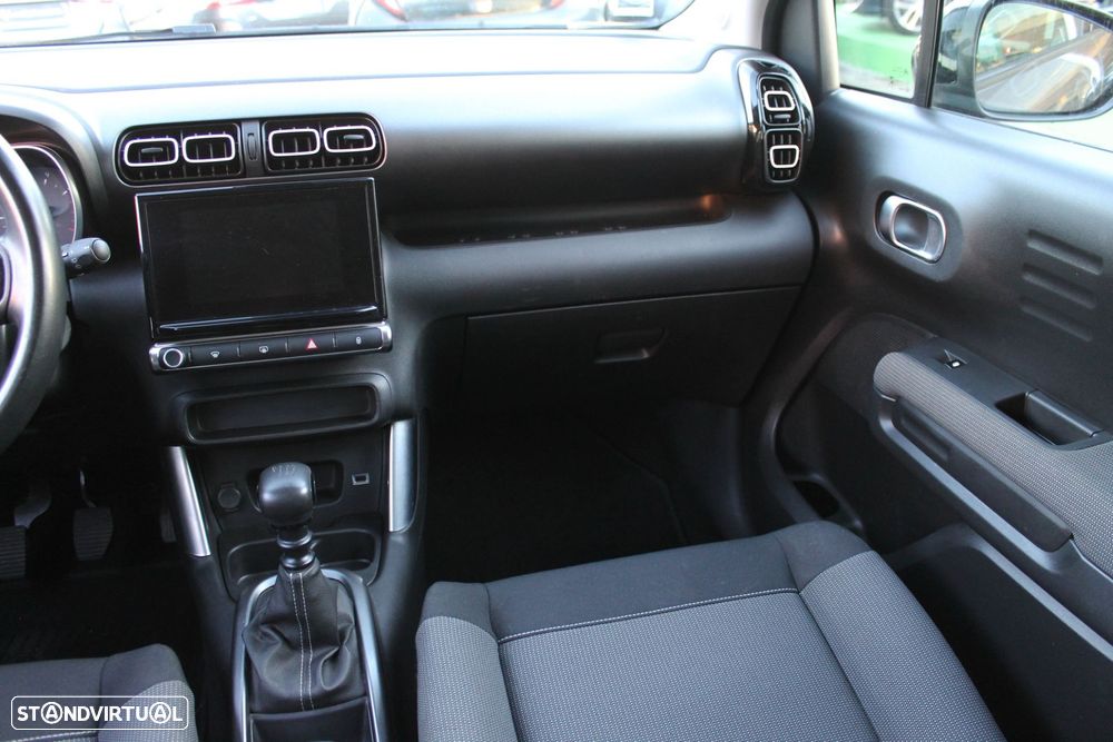 Citroën C3 Aircross BlueHDI 110 Stop & Start SHINE - 41