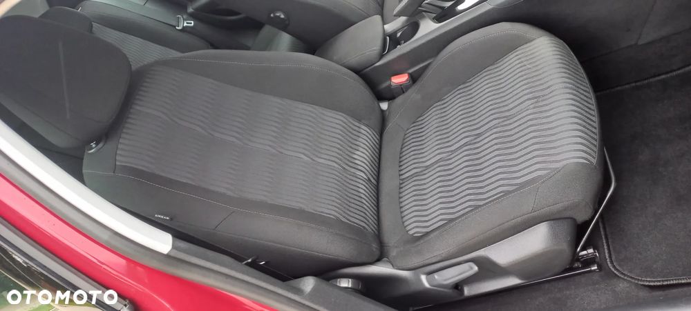 Peugeot 308 1.2 PureTech Business Line S&S - 19