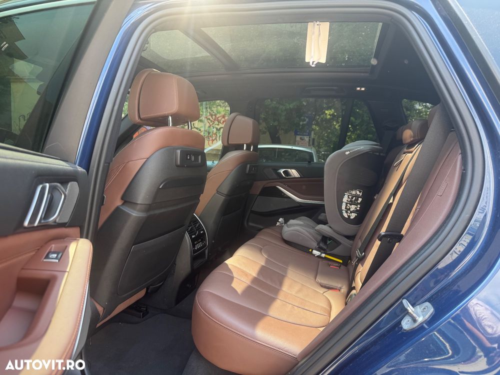 BMW X5 xDrive40i - 12