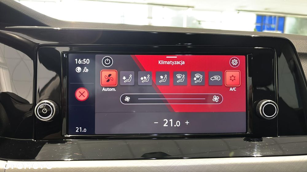 Volkswagen Golf VIII 2.0 TDI Life DSG - 21