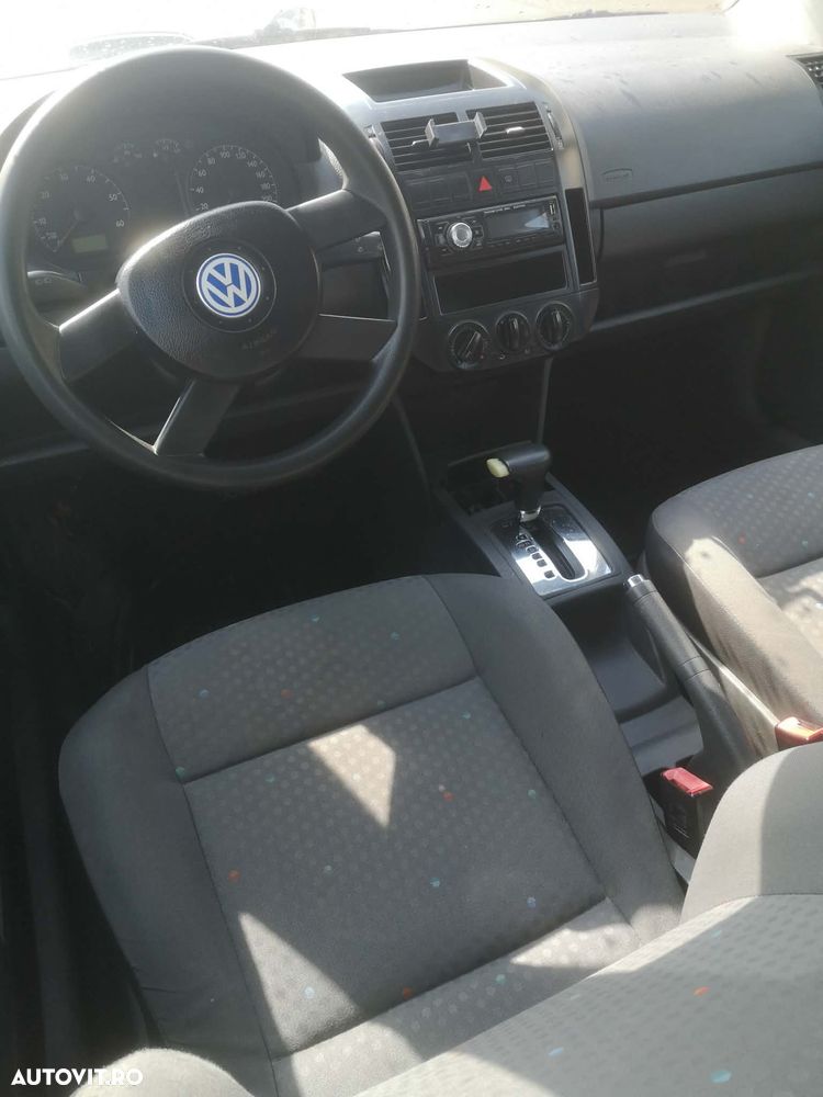 Volkswagen Polo 1.4 Attractive Aut - 4