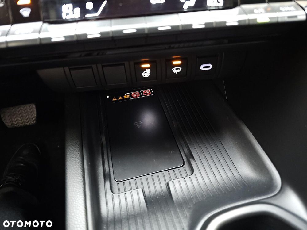 Toyota C-HR 2.0 Hybrid Dynamic Force Style - 25