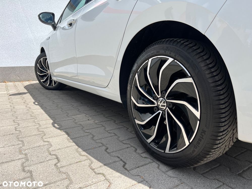 Volkswagen Golf 1.5 TSI EVO Style - 12