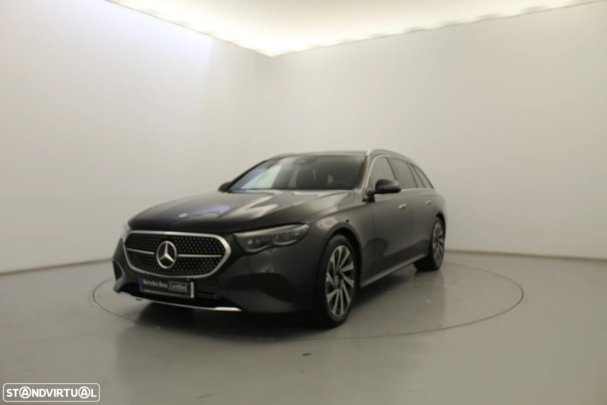 Mercedes-Benz E 300 Standard - 15