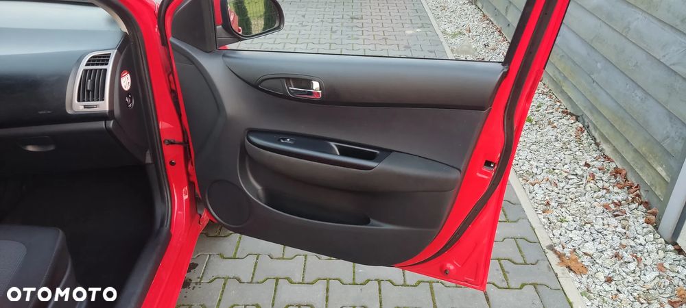 Hyundai i20 1.2 Fifa World Cup Edition - 22