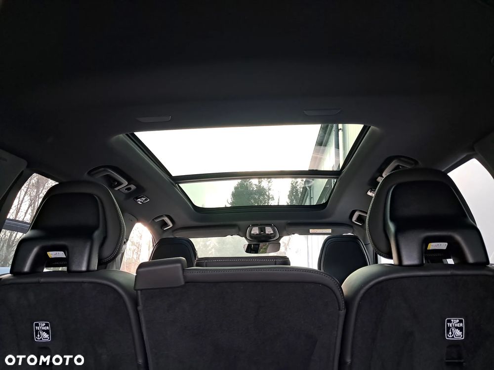 Volvo XC 90 T8 AWD Plug-In Hybrid Ultimate Dark 7os - 21