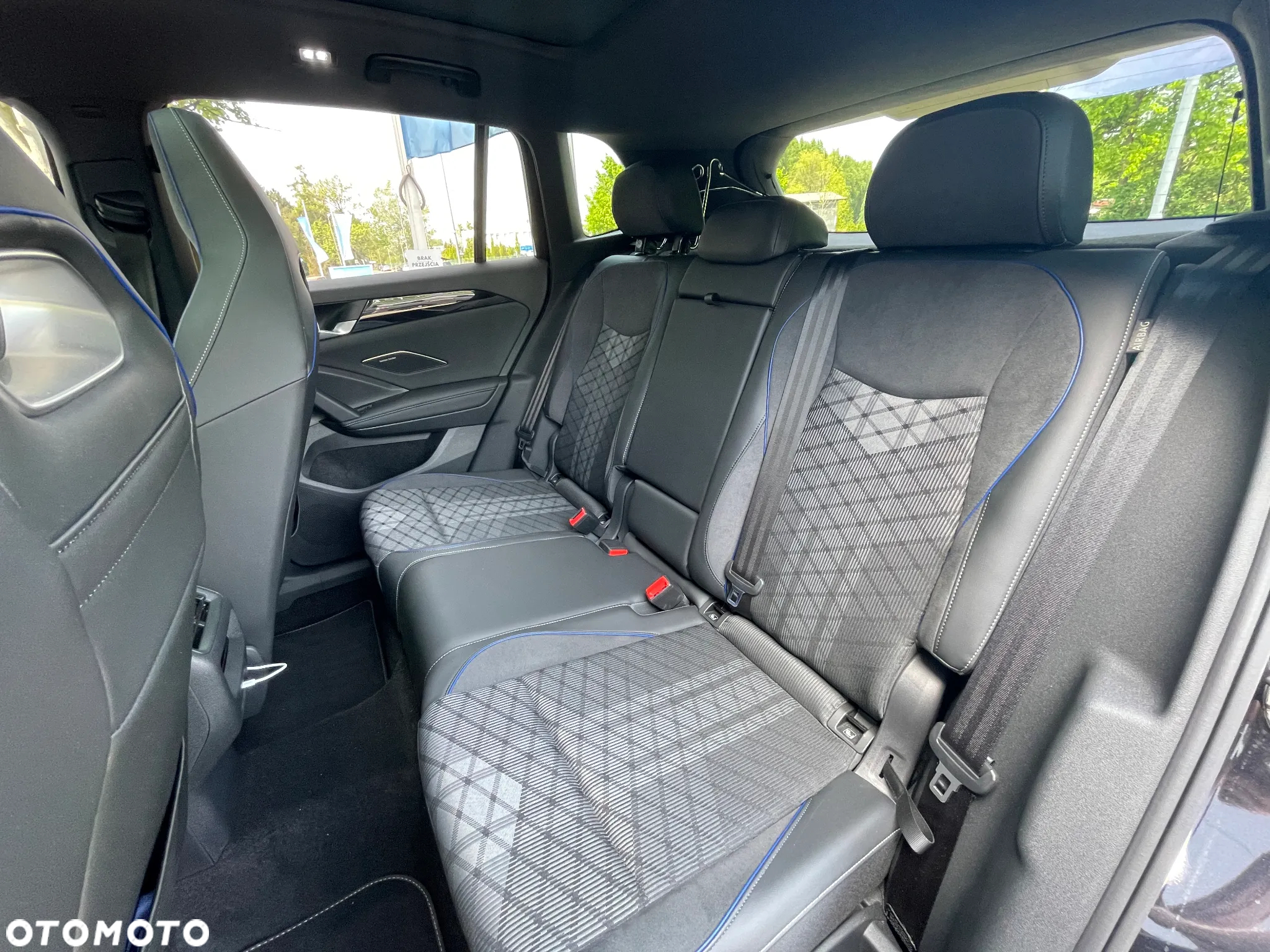 Volkswagen Tiguan 2.0 TDI 4Mot R-Line DSG - 28