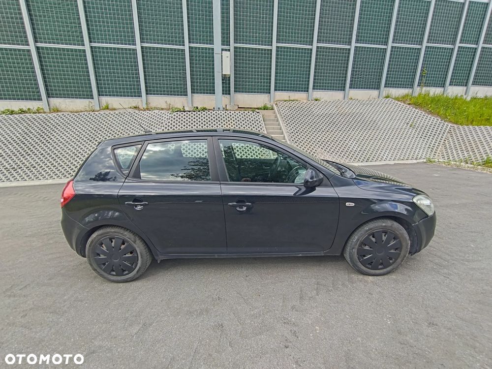 Kia Ceed 1.6 Crdi Optimum - 10