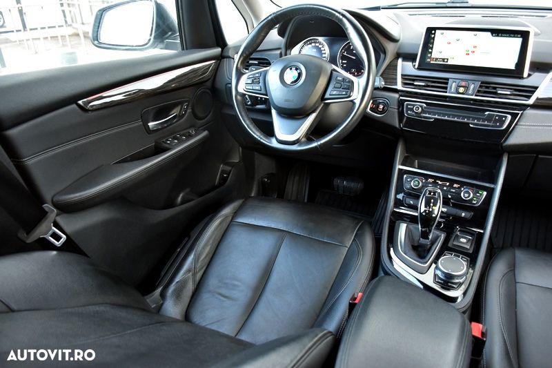 BMW Seria 2 218d xDrive AT - 18