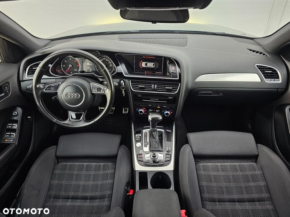 Audi A4 Avant 2.0 TDI DPF clean diesel multitronic S line Sportpaket - 6