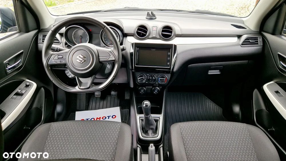 Suzuki Swift 1.2 Premium Plus - 13