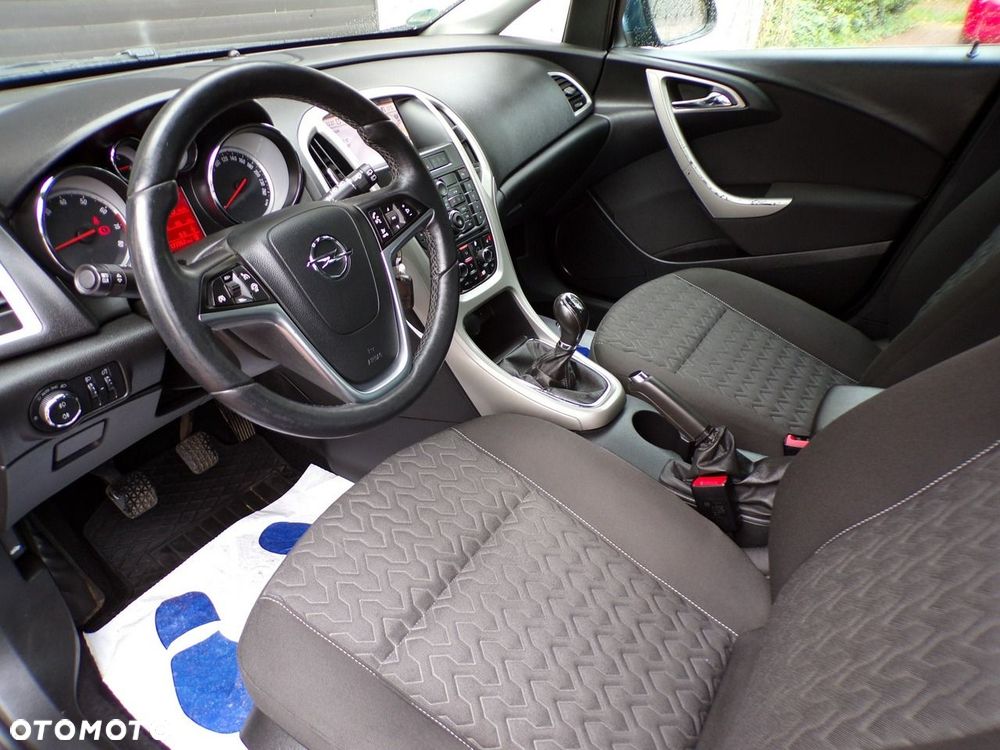 Opel Astra 1.4 T Cosmo - 17