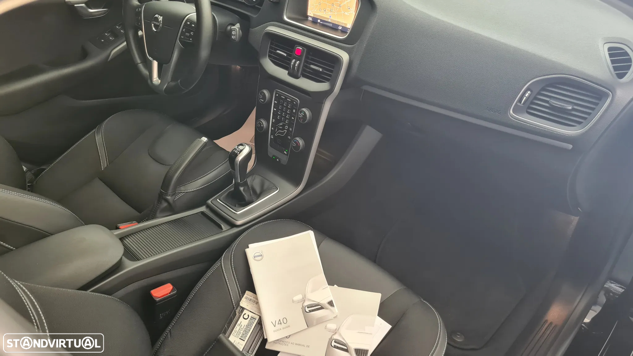 Volvo V40 2.0 D3 Momentum - 15