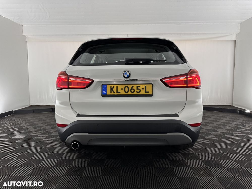 BMW X1 sDrive16d Sport Line - 5