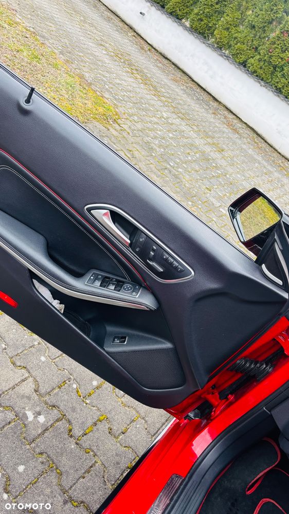 Mercedes-Benz CLA 250 4Matic 7G-DCT AMG Line - 15