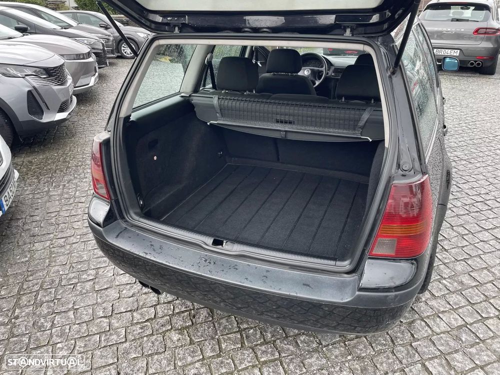 VW Golf Variant 1.9 TDi Highline - 26