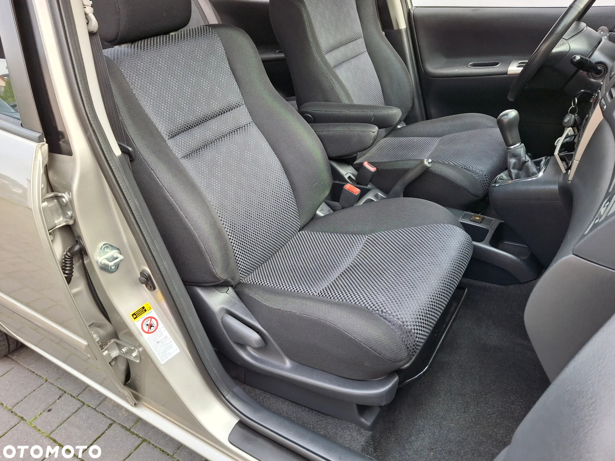 Toyota Corolla Verso 2.0 D-4D Sol - 16