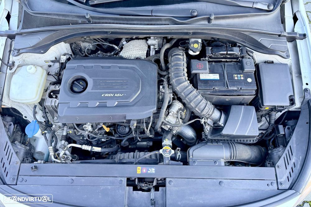 Hyundai i30 SW 1.6 CRDi Comfort+Navi - 5