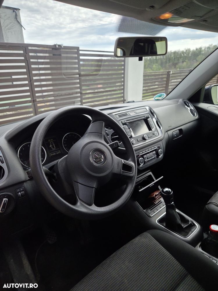 Volkswagen Tiguan - 8