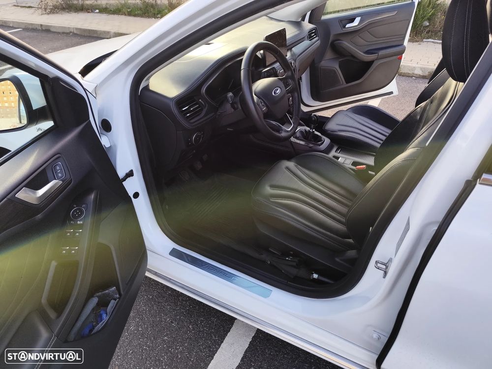 Ford Focus 1.0 EcoBoost MHEV Vignale - 20