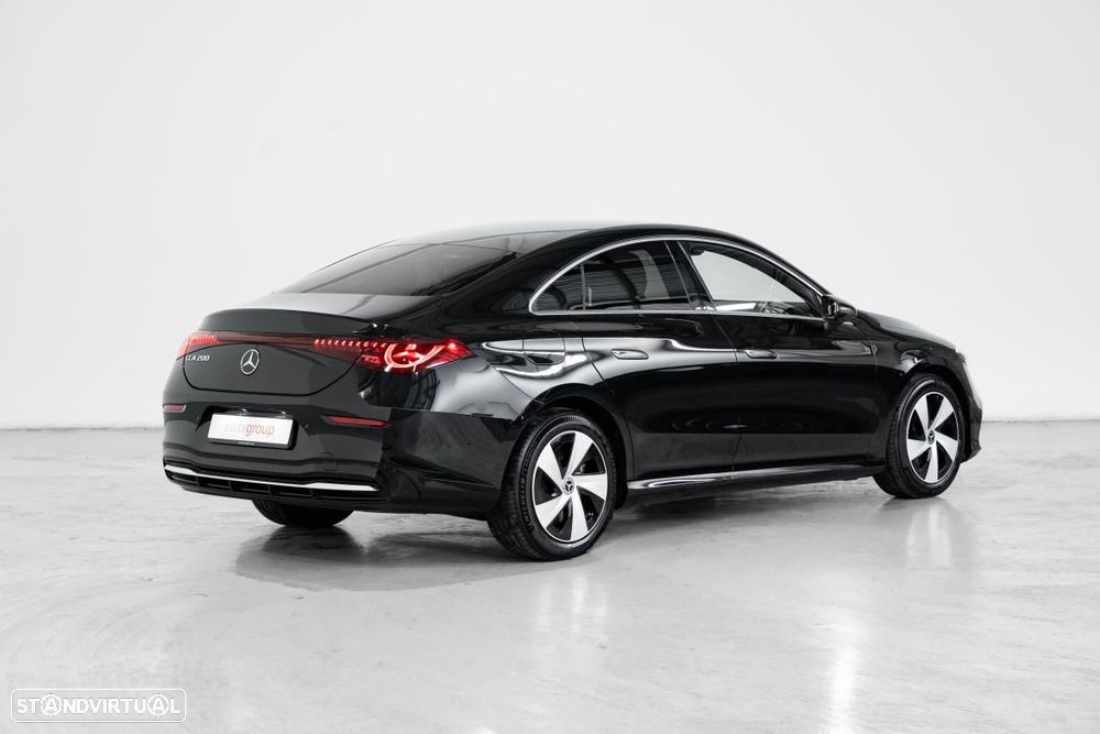 Mercedes-Benz CLA 200 EQ - 4