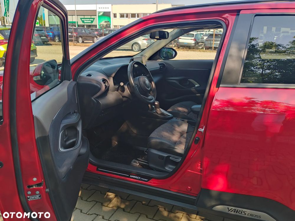 Toyota Yaris Cross Hybrid 1.5 Executive - 11