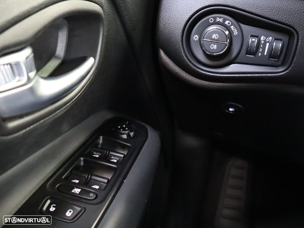 Jeep Renegade 1.3 TG Limited - 14