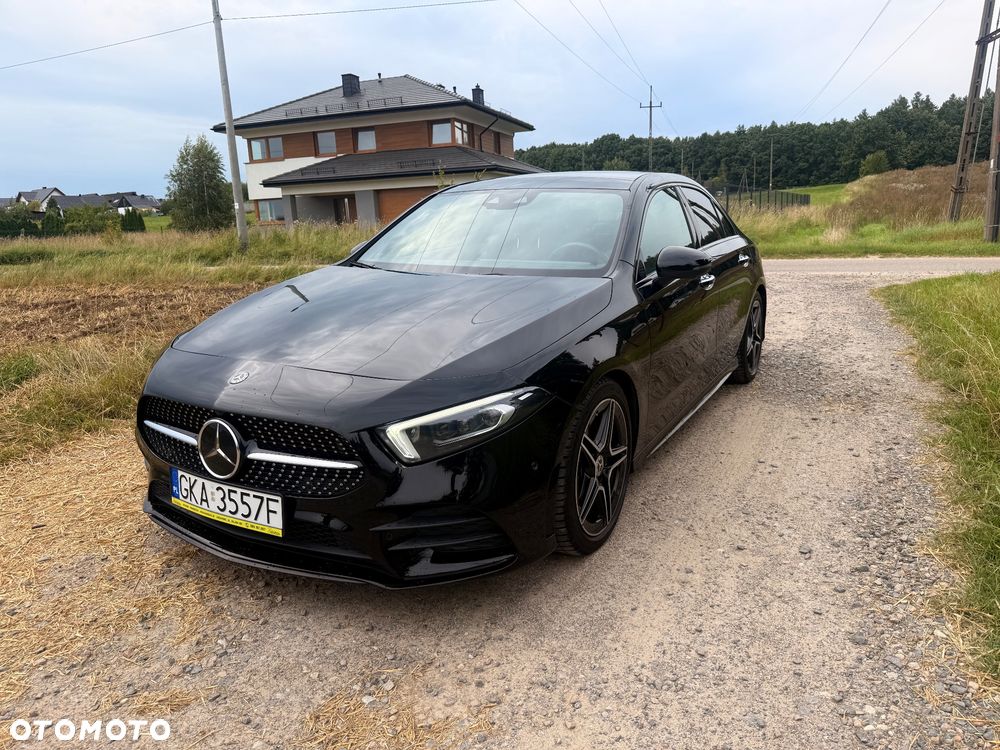 Mercedes-Benz Klasa A 220 AMG Line 7G-DCT - 3