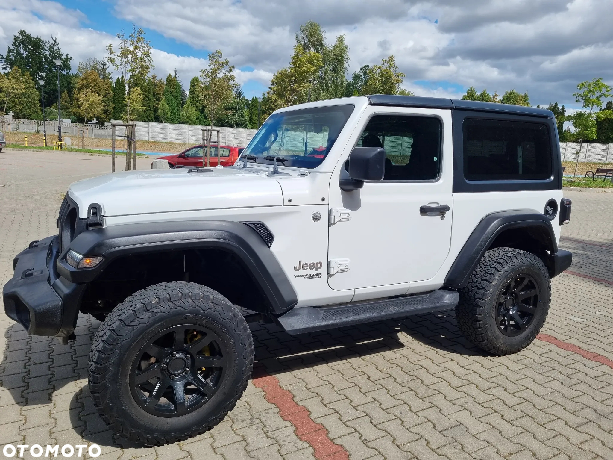 Jeep Wrangler - 12