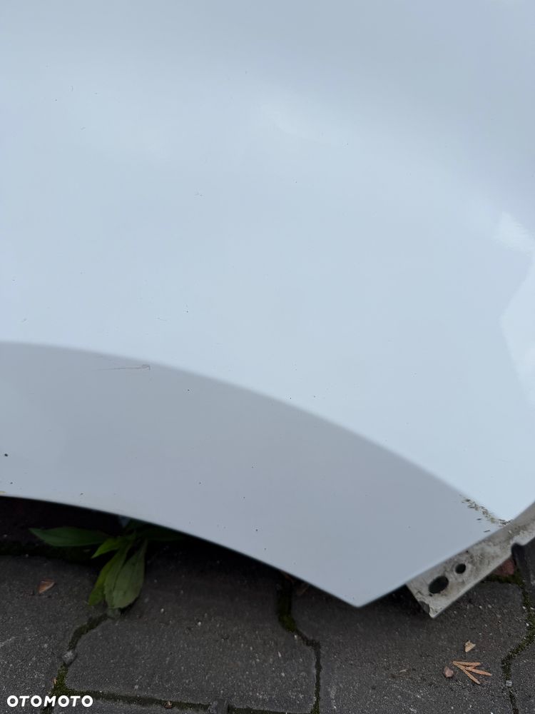 Błotnik prawy Nissan NV400 0389 - 2