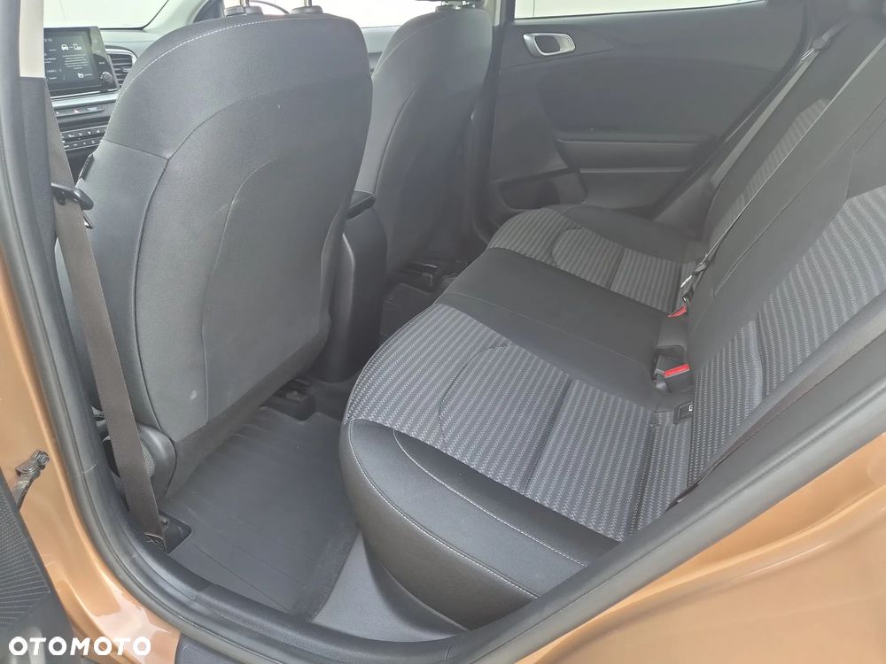 Kia XCeed 1.5 T-GDI M - 18