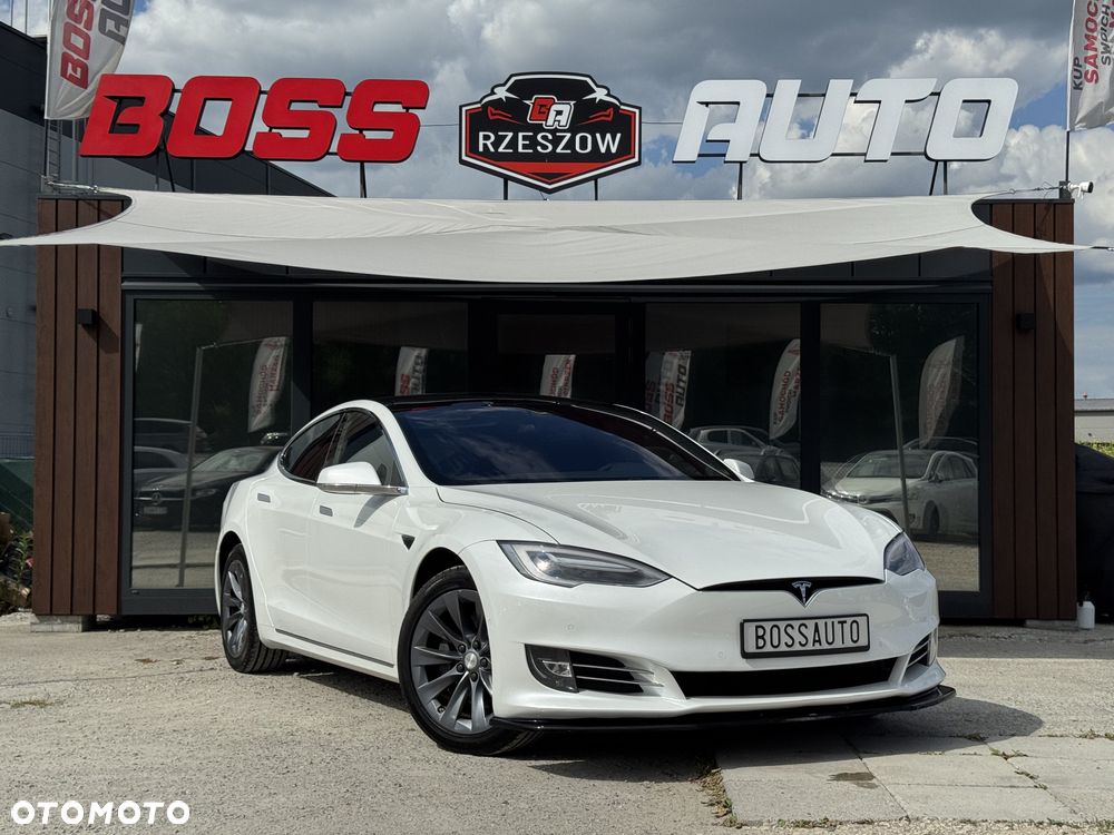 Tesla Model S - 2