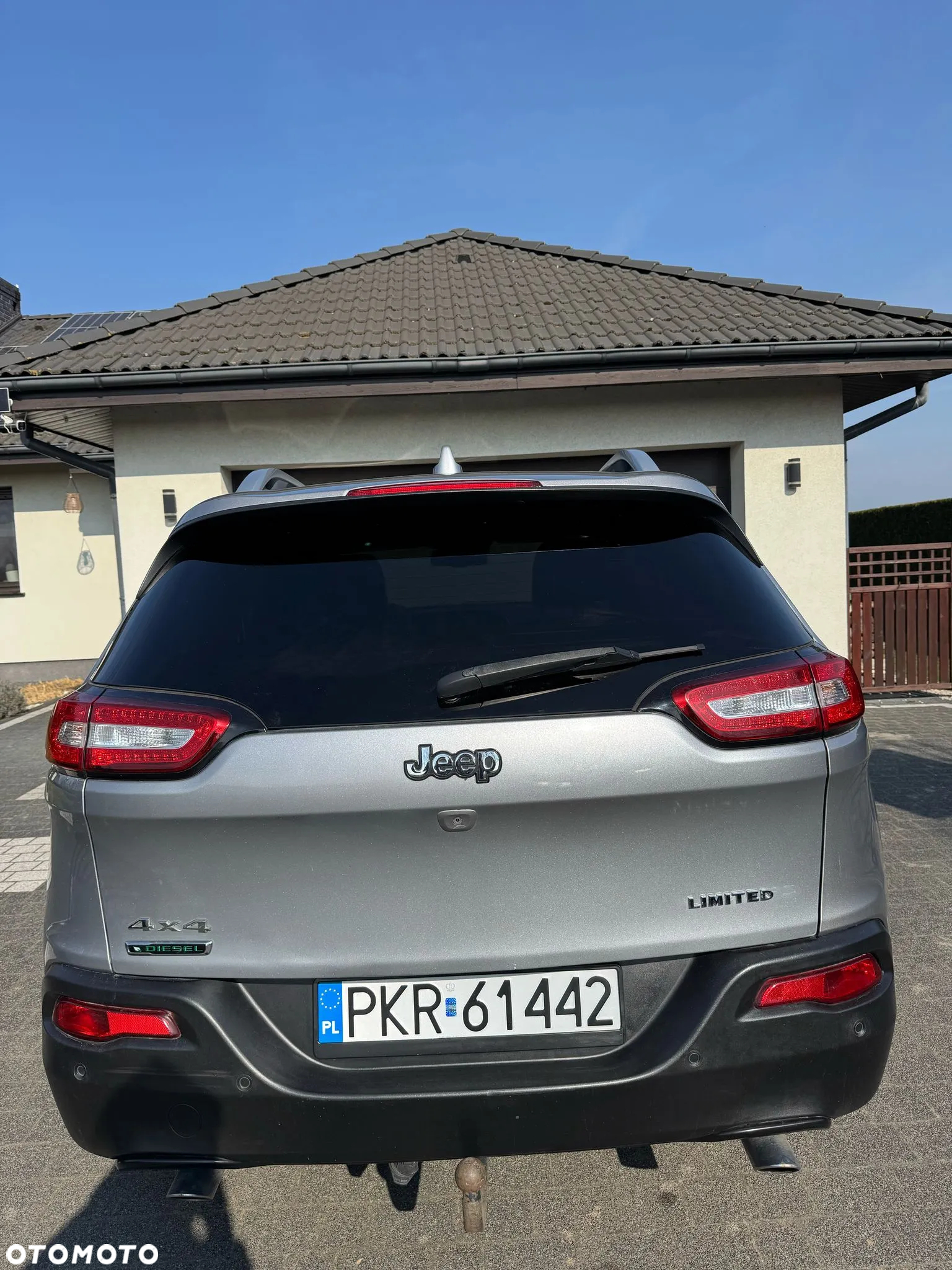 Jeep Cherokee - 5