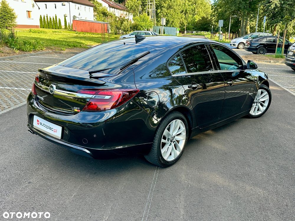 Opel Insignia - 10