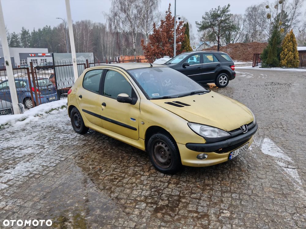 Peugeot 206 2002 photo 3